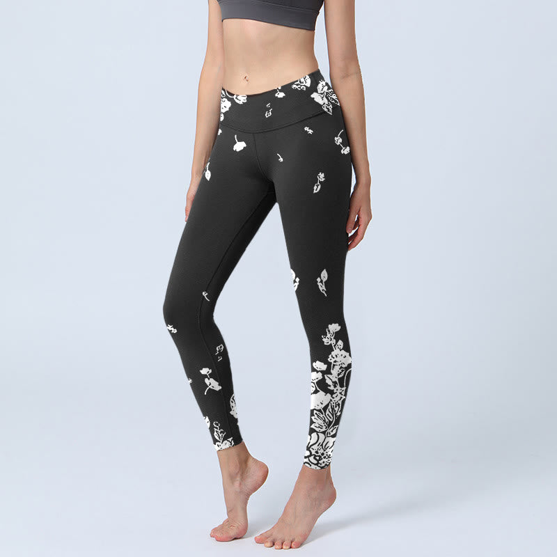 Buddha Stones Black Scattered Petals Print Gym Leggings Women's Yoga Pants - Black - US18,UK/AU22,EU50 (4XL) - image 0