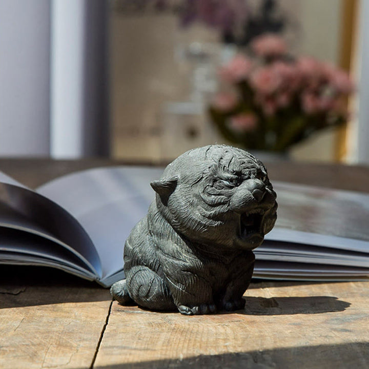 Buddha Stones Handmade Mini Roaring Tiger Iron Powder Rust Cast Resin Statue Home Decoration - image 14