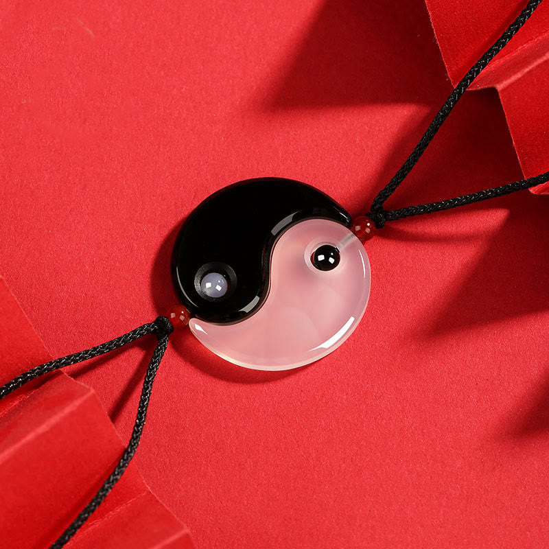 Buddha Stones Black Onyx White Agate Yin Yang Tai Chi Diagram Fortune Couple Necklace Pendant - image 1