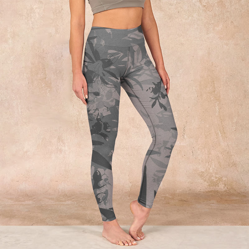 Buddha Stones Gray Leaves Print Gym Leggings Women's Yoga Pants - Gray - US18，UK/AU22，EU50 (4XL) - image 0