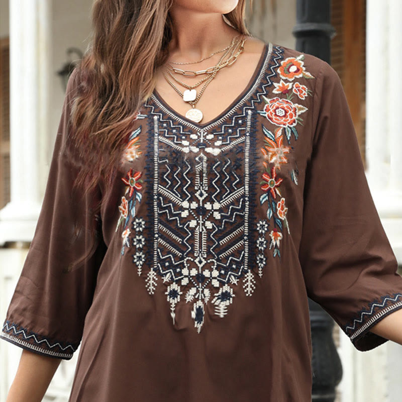 Buddha Stones Spring Casual Plain Embroidery Floral Pattern Design Three Quarter Sleeve V-neck Women's T-Shirt - image 5