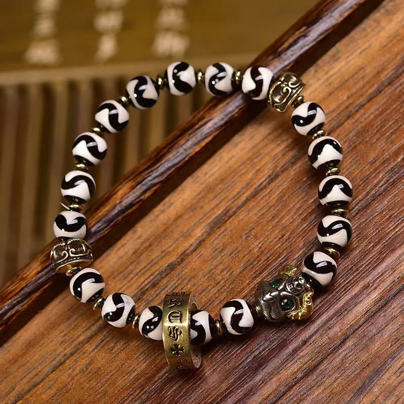 Buddha Stones Vintage Tibetan Dzi Bead Om Mani Padme Hum Blessings Bracelet - Bead Size: 0.31 in(0.8 cm) - image 0