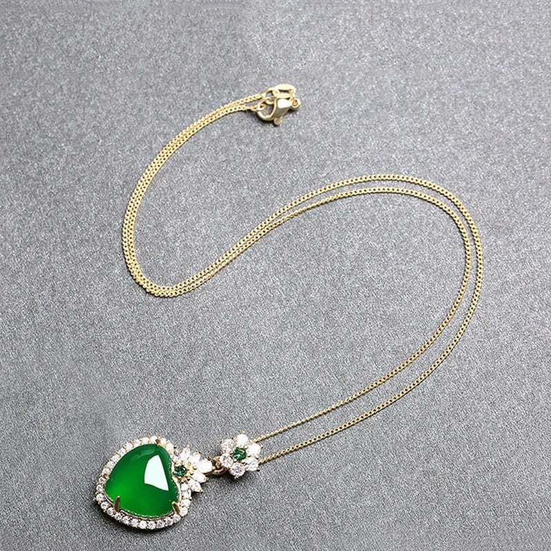 Buddha Stones Green Chalcedony Love Heart Design Strength Necklace Pendant - image 1