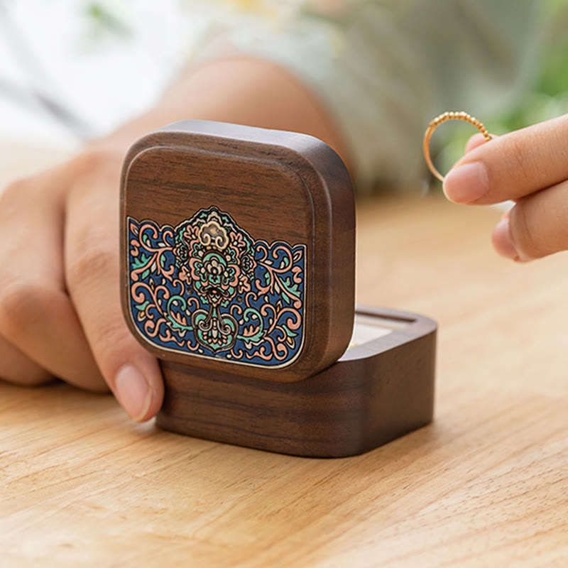 Retro Handmade Black Walnut Wood Ring Jewelry Storage Box Leaf Wooden Gift Box - Black Peach Wood 6*6*4cm - image 0