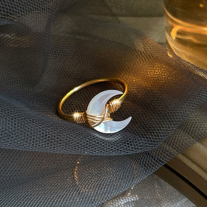 Buddha Stones Natural Tridacna Stone Moon 14K Gold Blessing Ring - image 5