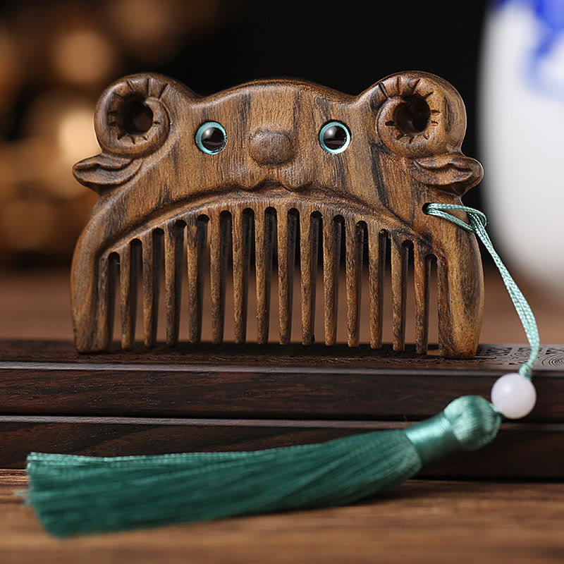 Chinese Zodiac Green Sandalwood Peace Mini Portable Comb - Chacate Preto Wood - Goat - image 14