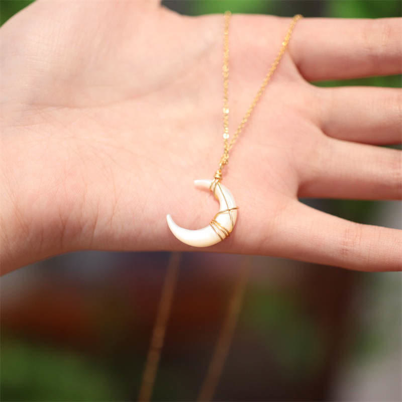 Buddha Stones Natural Tridacna Stone Crescent Moon Blessing Necklace Pendant - image 2