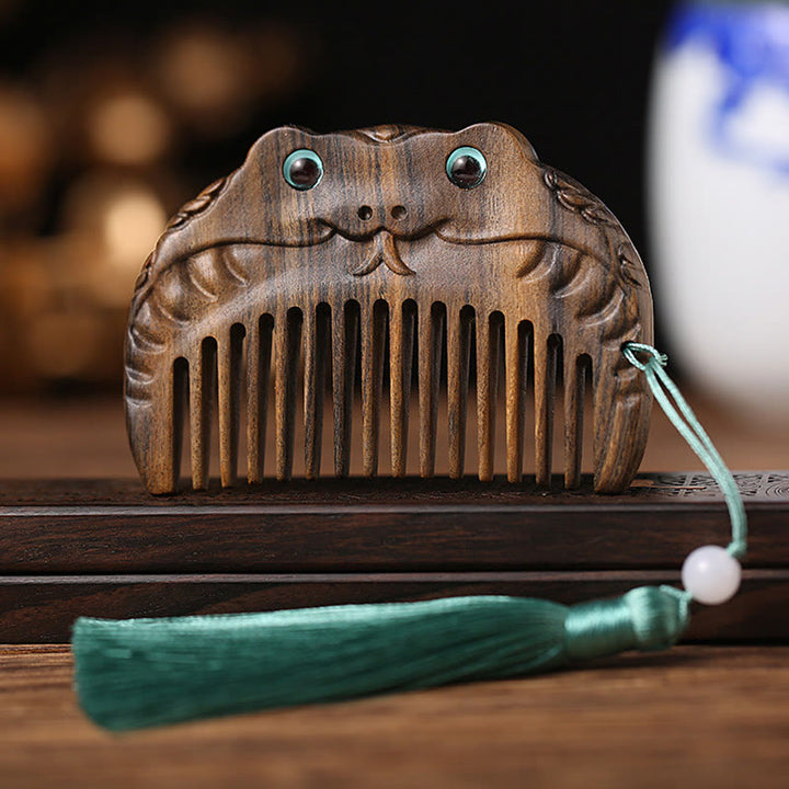 Chinese Zodiac Green Sandalwood Peace Mini Portable Comb - Chacate Preto Wood - Snake - image 12