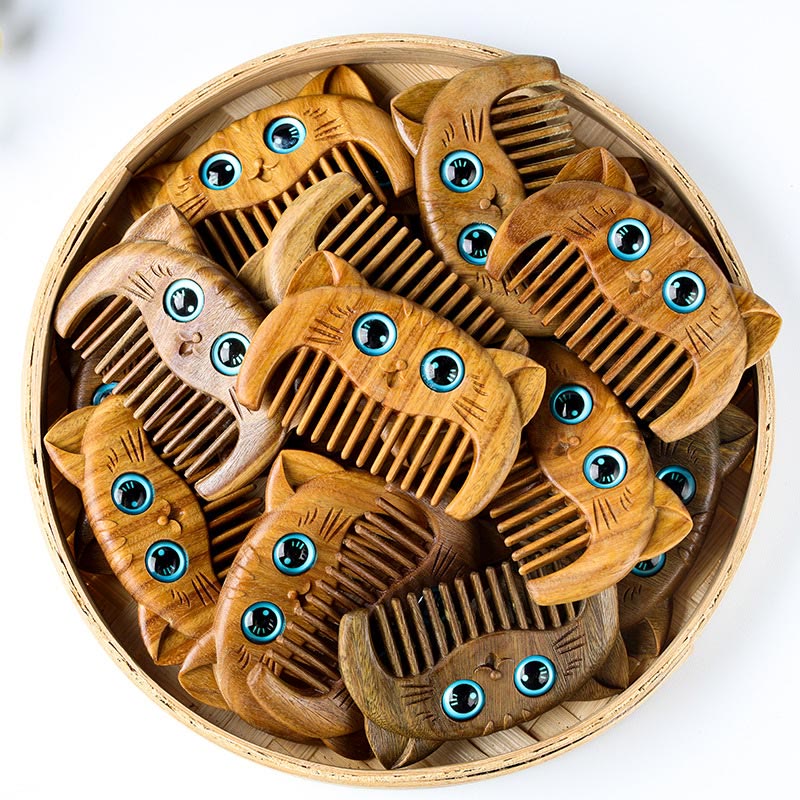 Buddha Stones Simple Cat Pattern Green Sandalwood Cure Portable Comb - Green Sandalwood Comb 6.8*4.2*1cm - image 0