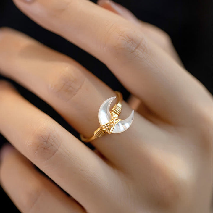 Buddha Stones Natural Tridacna Stone Moon 14K Gold Blessing Ring - image 4